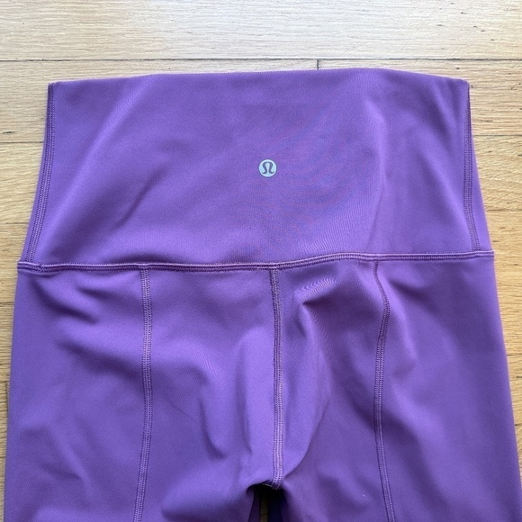 Lululemon Wunder Under Crop II Roll Down Scallop Full On Luxtreme 24" Sz 8? - Picture 7 of 10